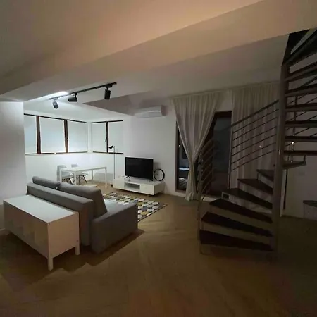 Netflix Cloud Penthouse Apartment *