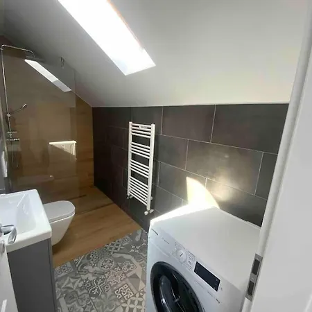 Netflix Cloud Penthouse *